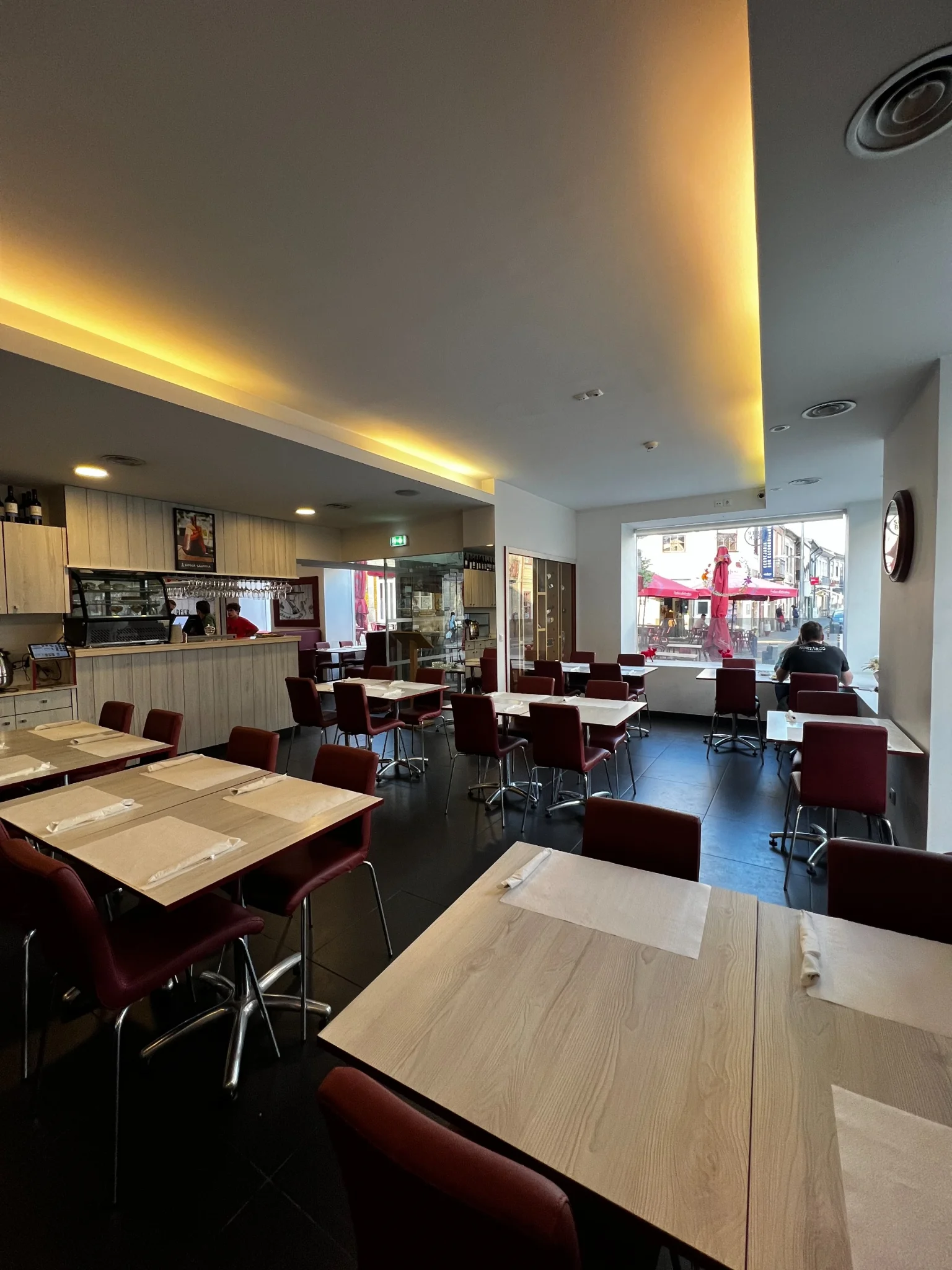 Taverna Invicta — imagem 4